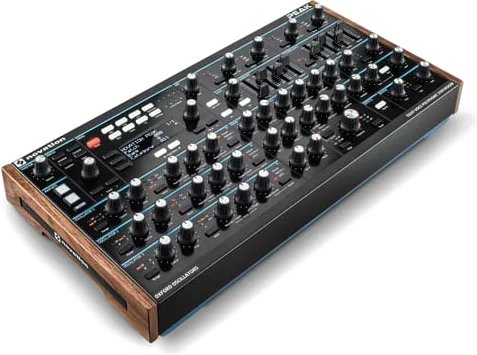 Novation Peak Synth - Eight Voice Analogue / Digital Polyphonic Module