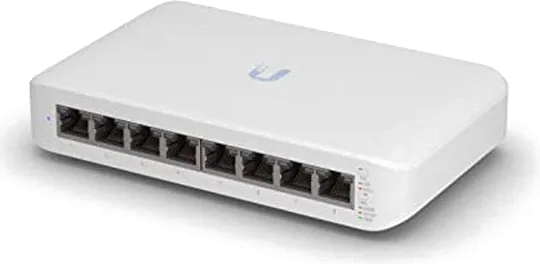 Ubiquiti Unifi 8-Port PoE/PoE+ Gigabit Unmanaged Desktop/Wall Mount Switch